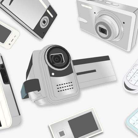 This is a series of gadget props (still on-going!) that I'm making as a personal project. I like the intricate details of Y2K gadgets and hope to be able to recreate them as 3D models